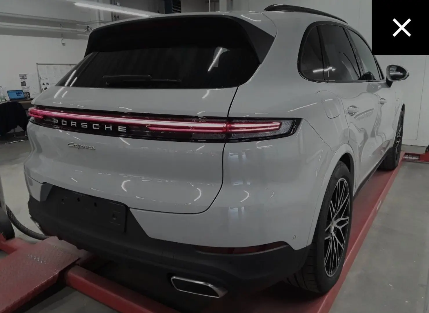 Cayenne E-Hybrid*Luft*AHK*Pano*Massage* BOSE*