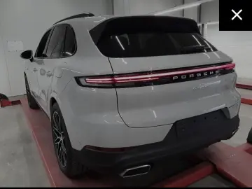 Cayenne E-Hybrid*Luft*AHK*Pano*Massage* BOSE*