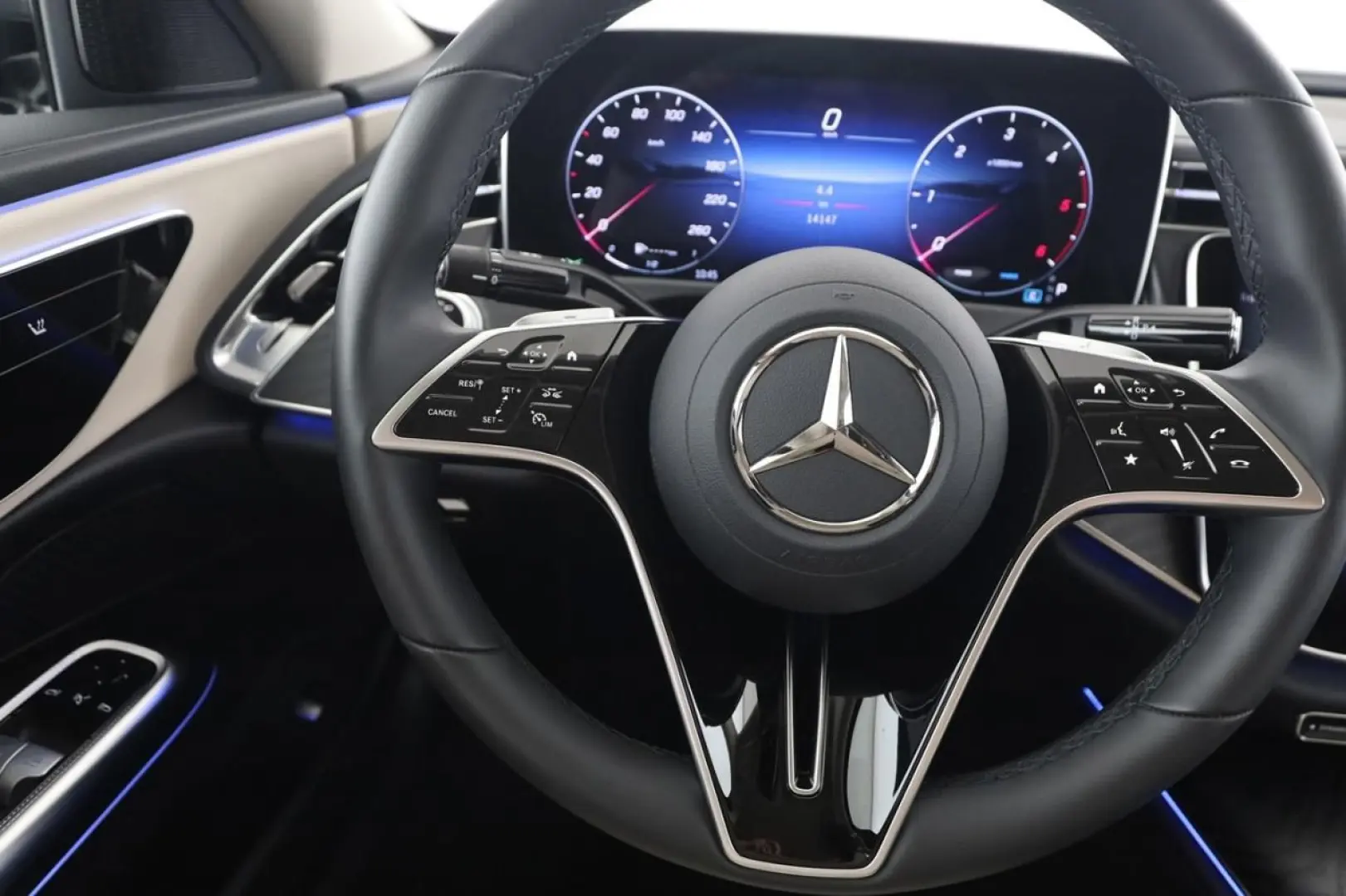 E 220 d Avantgarde *AHK* Winter-P. ARTICO beige