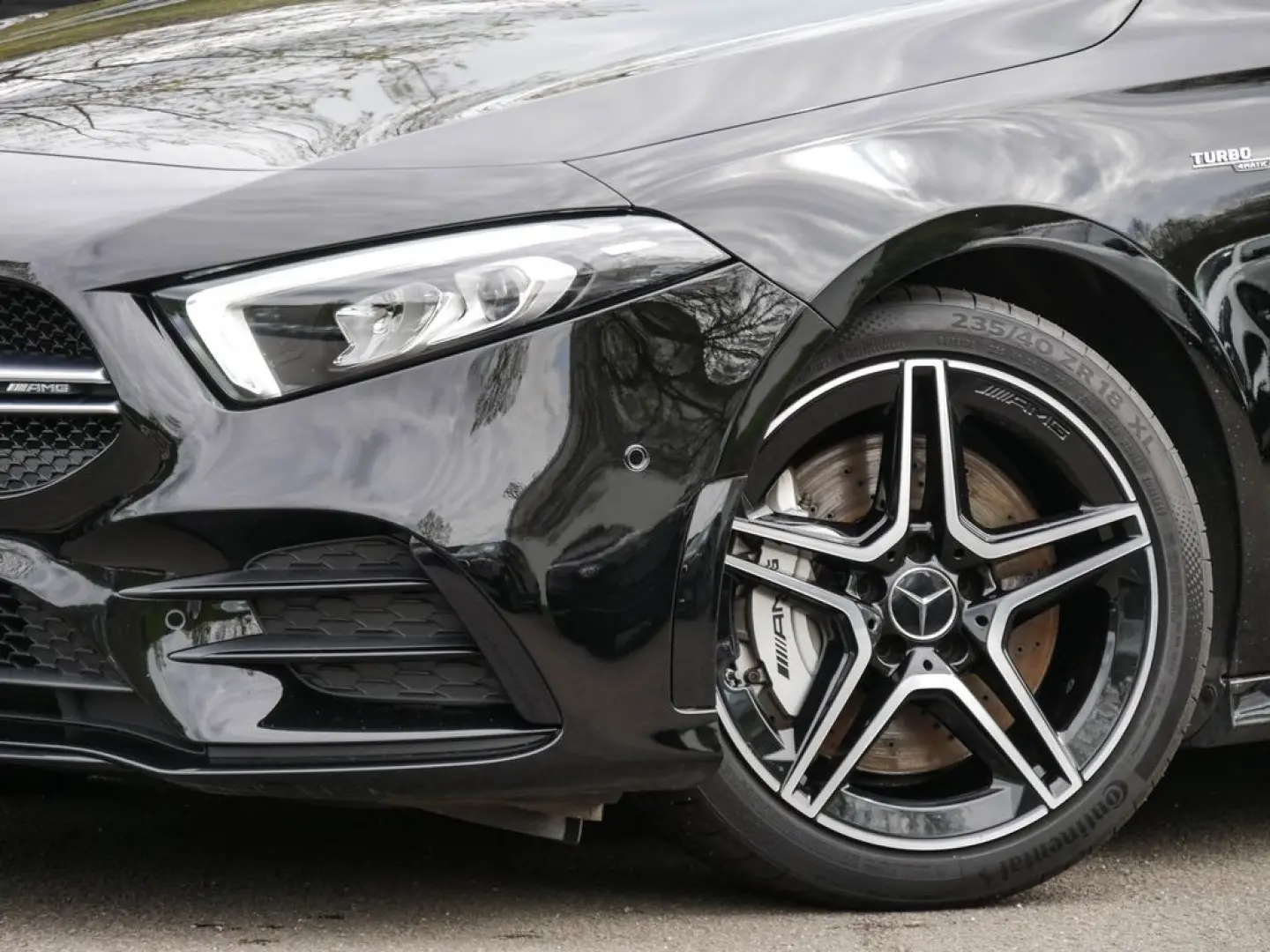 AMG A 35 4MATIC Kompaktlimousine |LED|NAVI|PANO