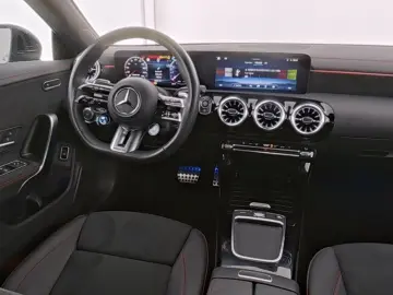 CLA 35 AMG 4M Coupé LED+MBUX+Wide+Park+Keylessgo