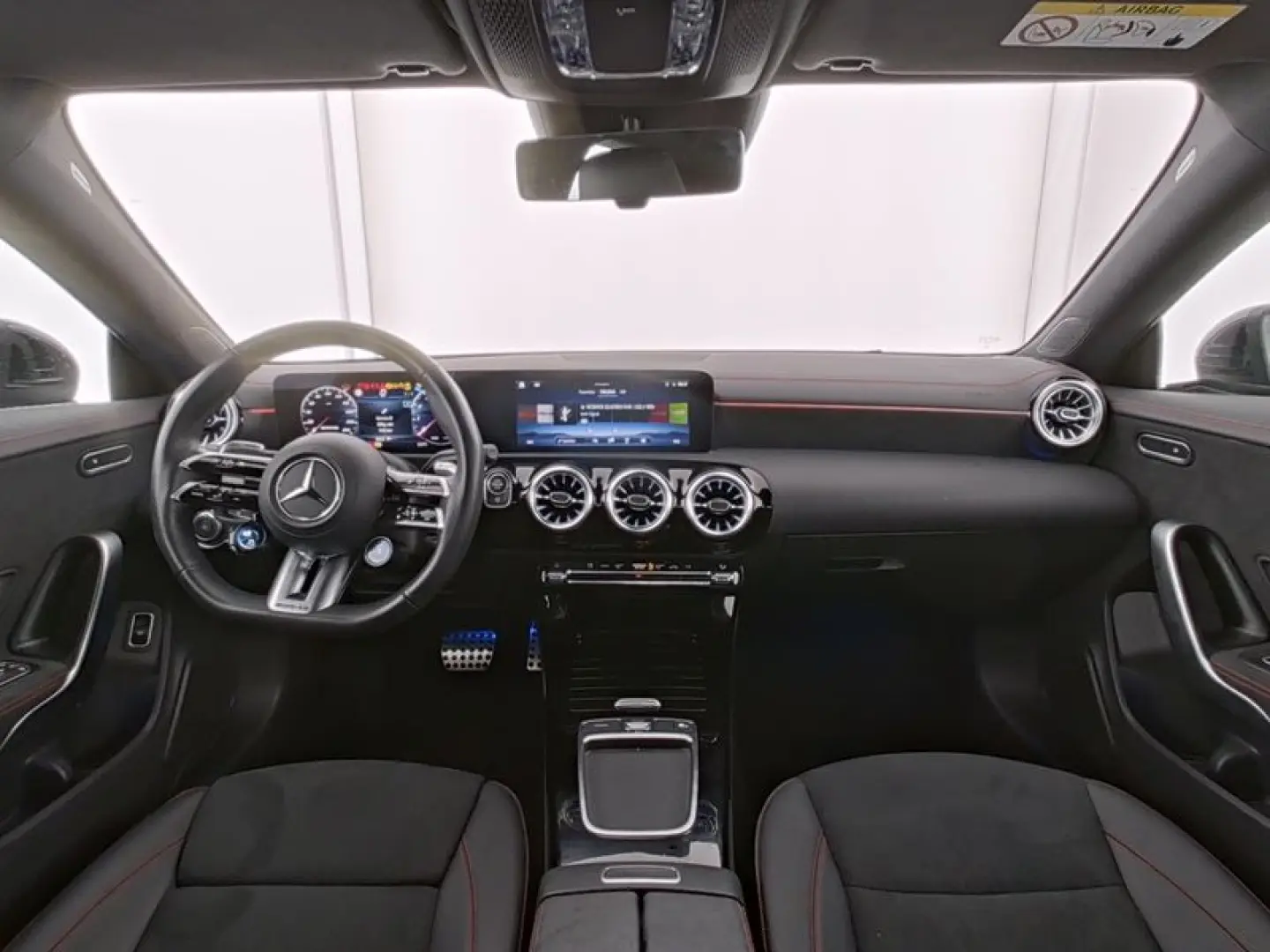 CLA 35 AMG 4M Coupé LED+MBUX+Wide+Park+Keylessgo