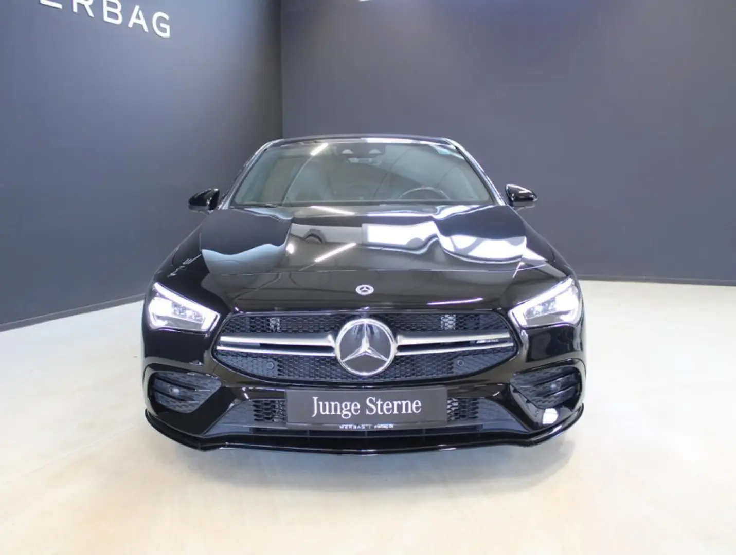 AMG CLA 35 4M CP *AERO Panorama Night Multibeam