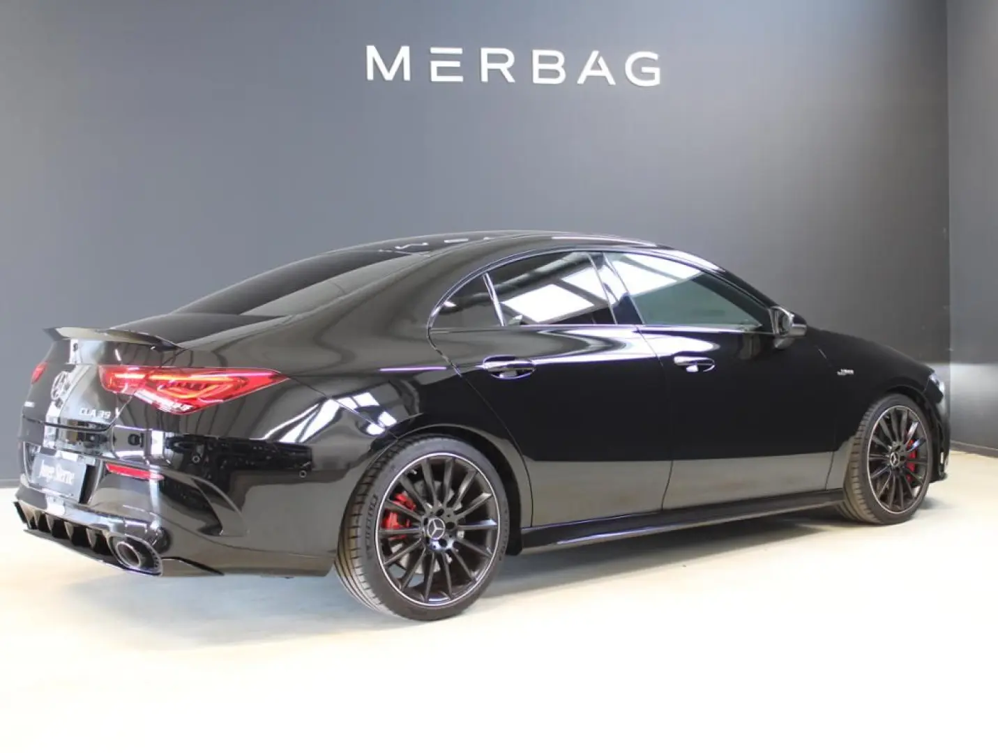 AMG CLA 35 4M CP *AERO Panorama Night Multibeam