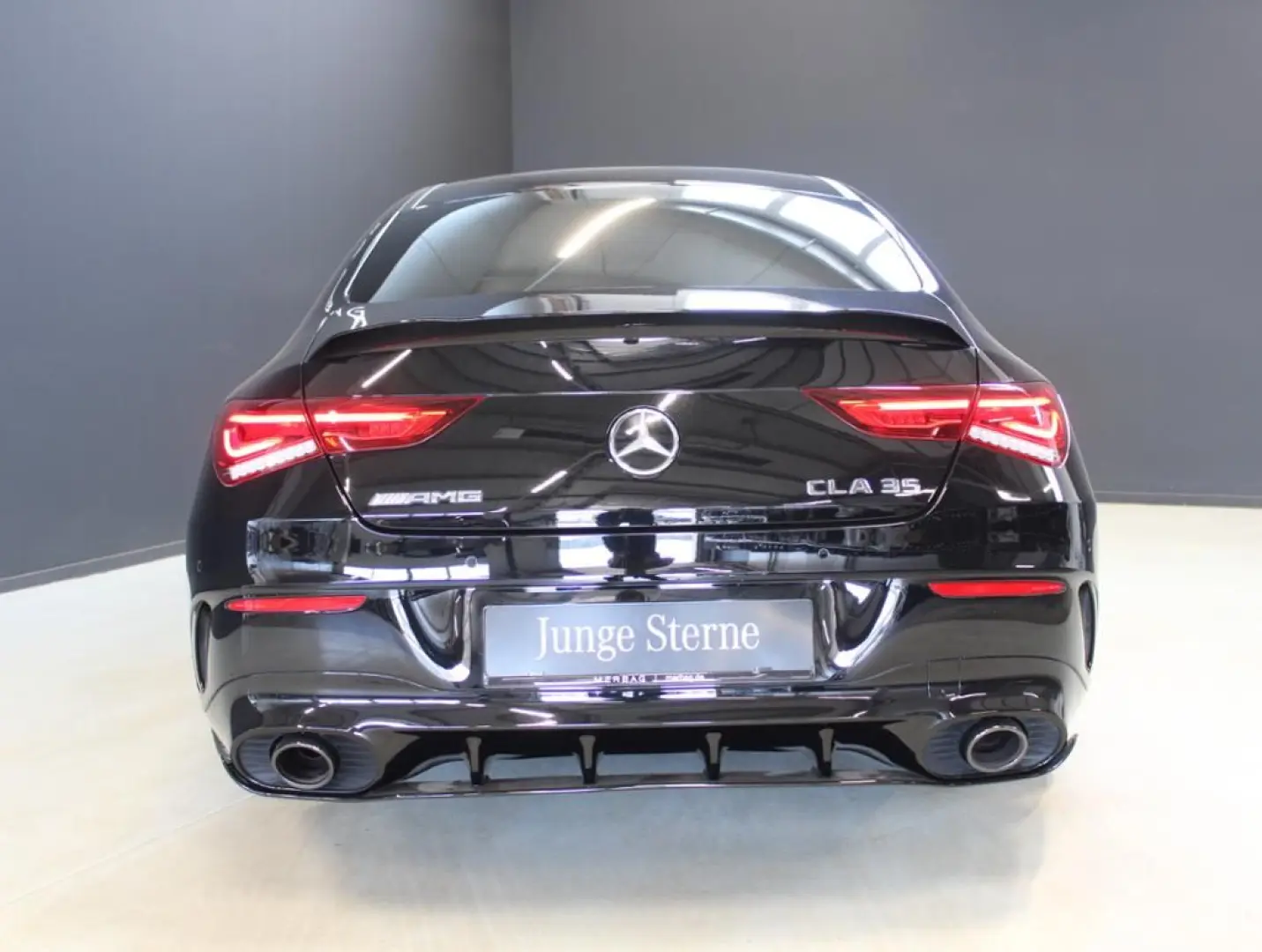 AMG CLA 35 4M CP *AERO Panorama Night Multibeam
