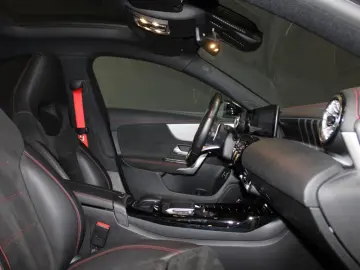 AMG CLA 35 4M CP *AERO Panorama Night Multibeam