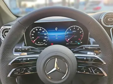 Mercedes-Benz GLC 300 4M +EDITION-AMG+ASSISTENZ