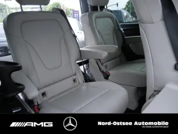 V 300 AVANTGARDE EDITION LANG AMG LED PANO AHK