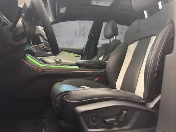 Q8 50 TDI quattro S line Laserlicht/Pano/STHZG/2