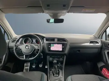 Tiguan 1.5 TSI IQ. Drive AHK LED ACC HuD VW Conn
