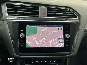 Tiguan 1.5 TSI IQ. Drive AHK LED ACC HuD VW Conn
