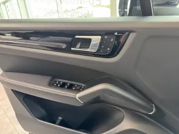 Cayenne Coupe E-Hybrid Platinum Edition