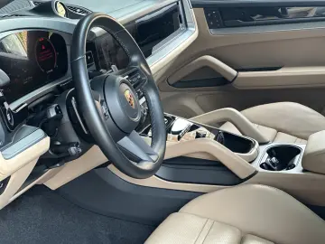 Cayenne E-Hybrid  Coupe *SCHWARZ-BEIGE*BOSE*22 Z