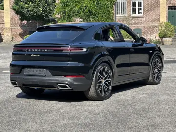 Cayenne E-Hybrid  Coupe *SCHWARZ-BEIGE*BOSE*22 Z