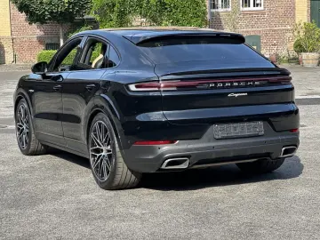 Cayenne E-Hybrid  Coupe *SCHWARZ-BEIGE*BOSE*22 Z