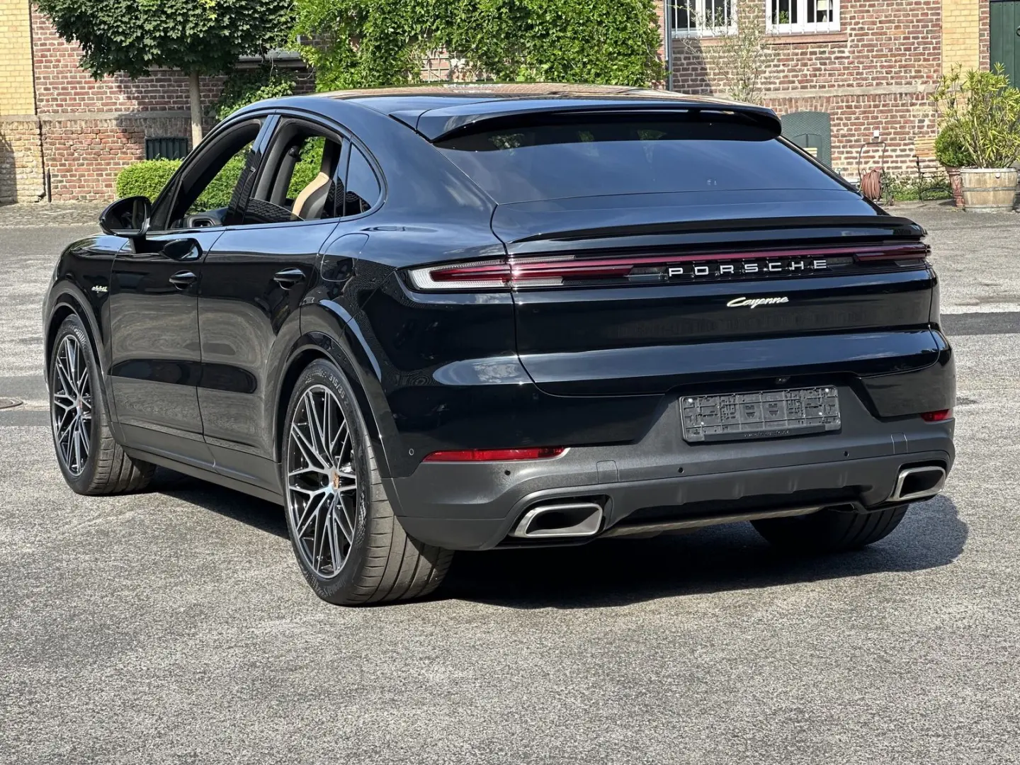 Cayenne E-Hybrid  Coupe *SCHWARZ-BEIGE*BOSE*22 Z