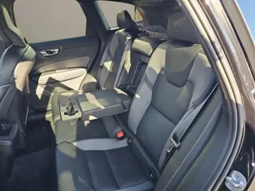 XC60 B5 B AWD Plus Dark  NAVI LED ACC LICHT
