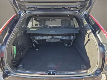XC60 B5 B AWD Plus Dark  NAVI LED ACC LICHT