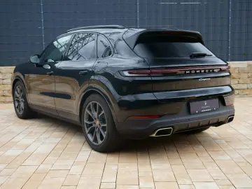Cayenne E-Hybrid *AHK*PANO*INNO*KEYLESS*BOSE
