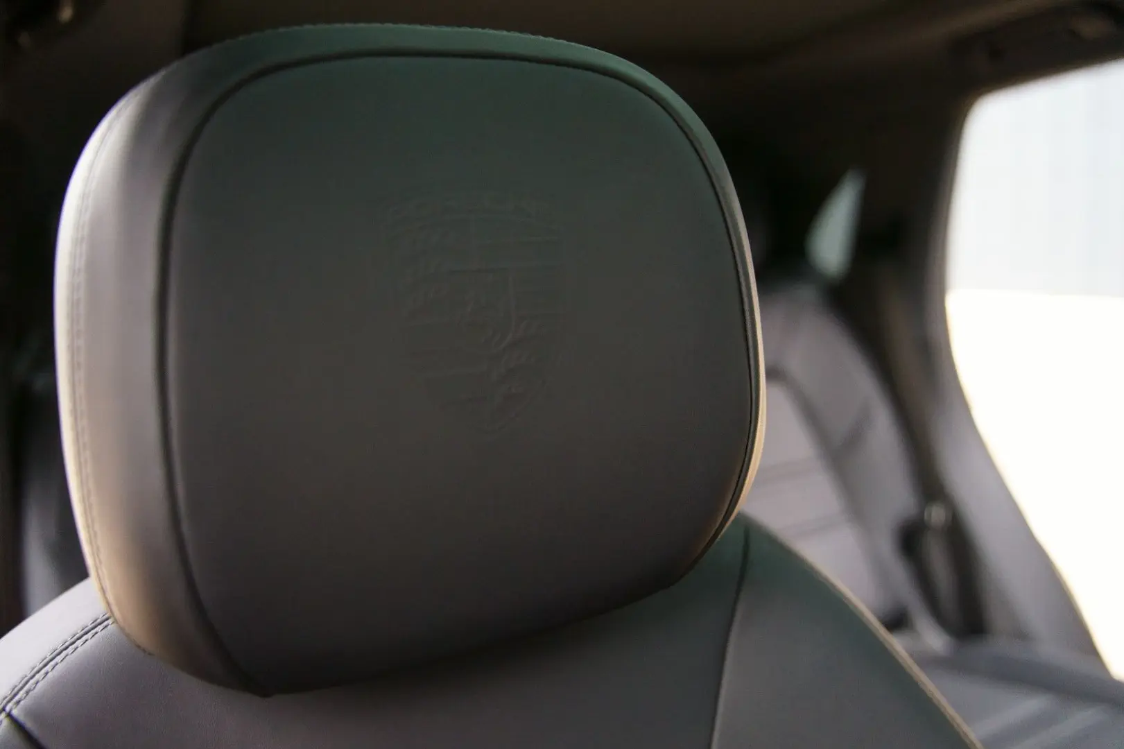 Cayenne E-Hybrid *AHK*PANO*INNO*KEYLESS*BOSE