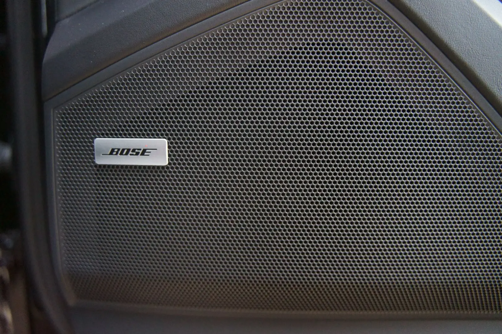Cayenne E-Hybrid *AHK*PANO*INNO*KEYLESS*BOSE