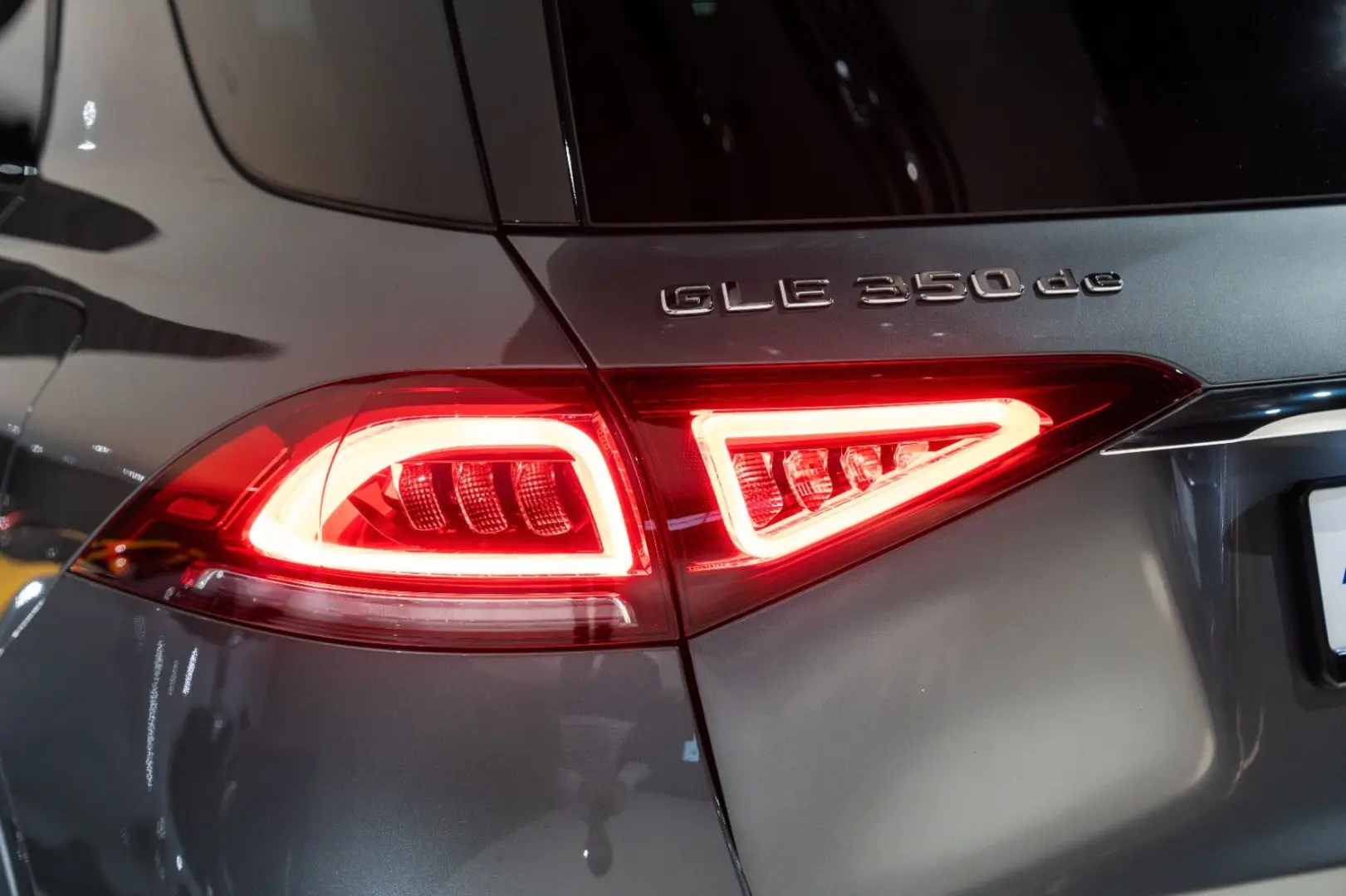 GLE 350 de 4Matic*AMG-LINE*LUFTFEDERUNG*360*AHK*