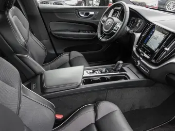 XC60 B5 AWD R-Design AHK LED