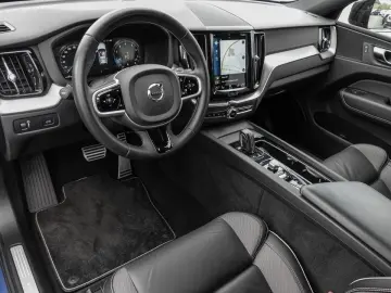 XC60 B5 AWD R-Design AHK LED