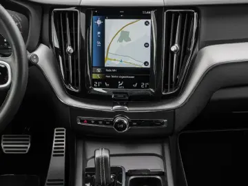 XC60 B5 AWD R-Design AHK LED