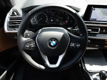 X3 xDrive 20d FACEL. AHK LASER LED W-LAN NAVI