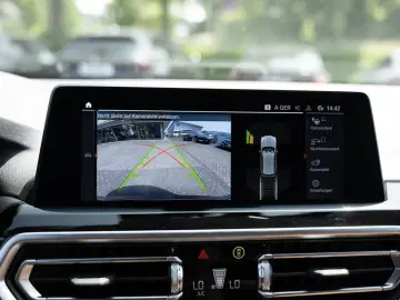X3 xDrive 20d FACEL. AHK LASER LED W-LAN NAVI