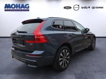 XC60 AWD B5 Benzin Plus Dark Standhzg AHK ACC Pi