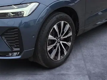 XC60 AWD B5 Benzin Plus Dark Standhzg AHK ACC Pi
