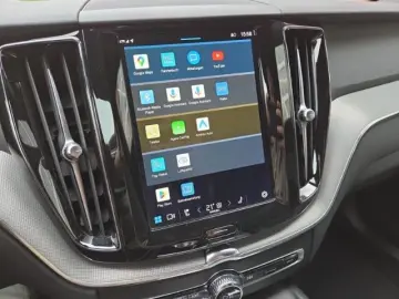 XC60 AWD B5 Benzin Plus Dark Standhzg AHK ACC Pi