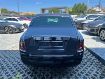 Rolls-Royce Phantom VIII