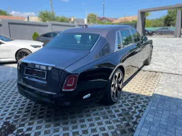 Rolls-Royce Phantom VIII