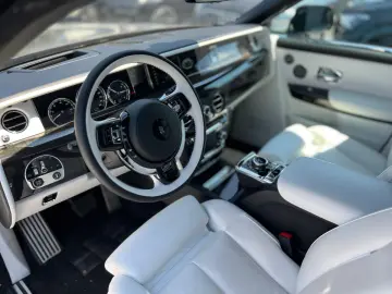 Rolls-Royce Phantom VIII