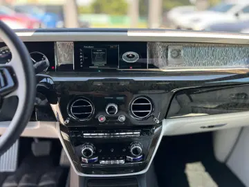 Rolls-Royce Phantom VIII