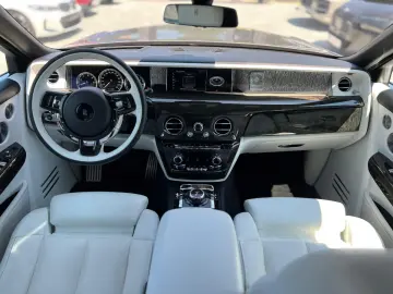 Rolls-Royce Phantom VIII