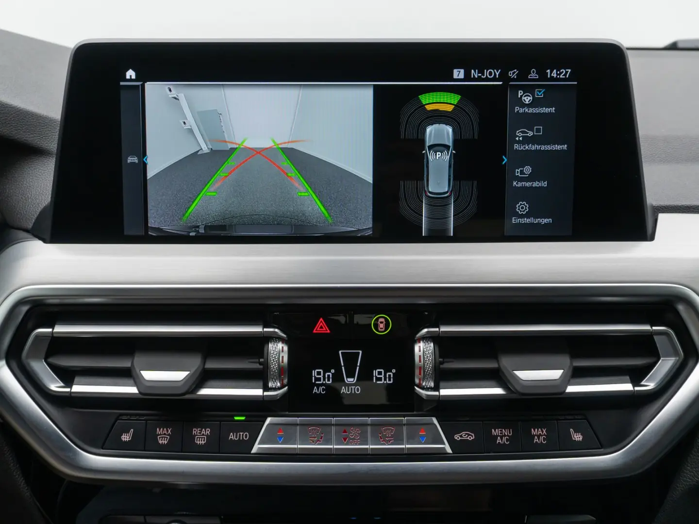 X3 xD30e M Sport DAB Kamera HiFi LED DriveAs 19