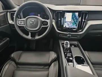 XC60 B5  AWD Ultimate Dark AHK NAVI 360° STANDH