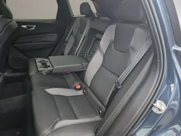 XC60 B5  AWD Ultimate Dark AHK NAVI 360° STANDH