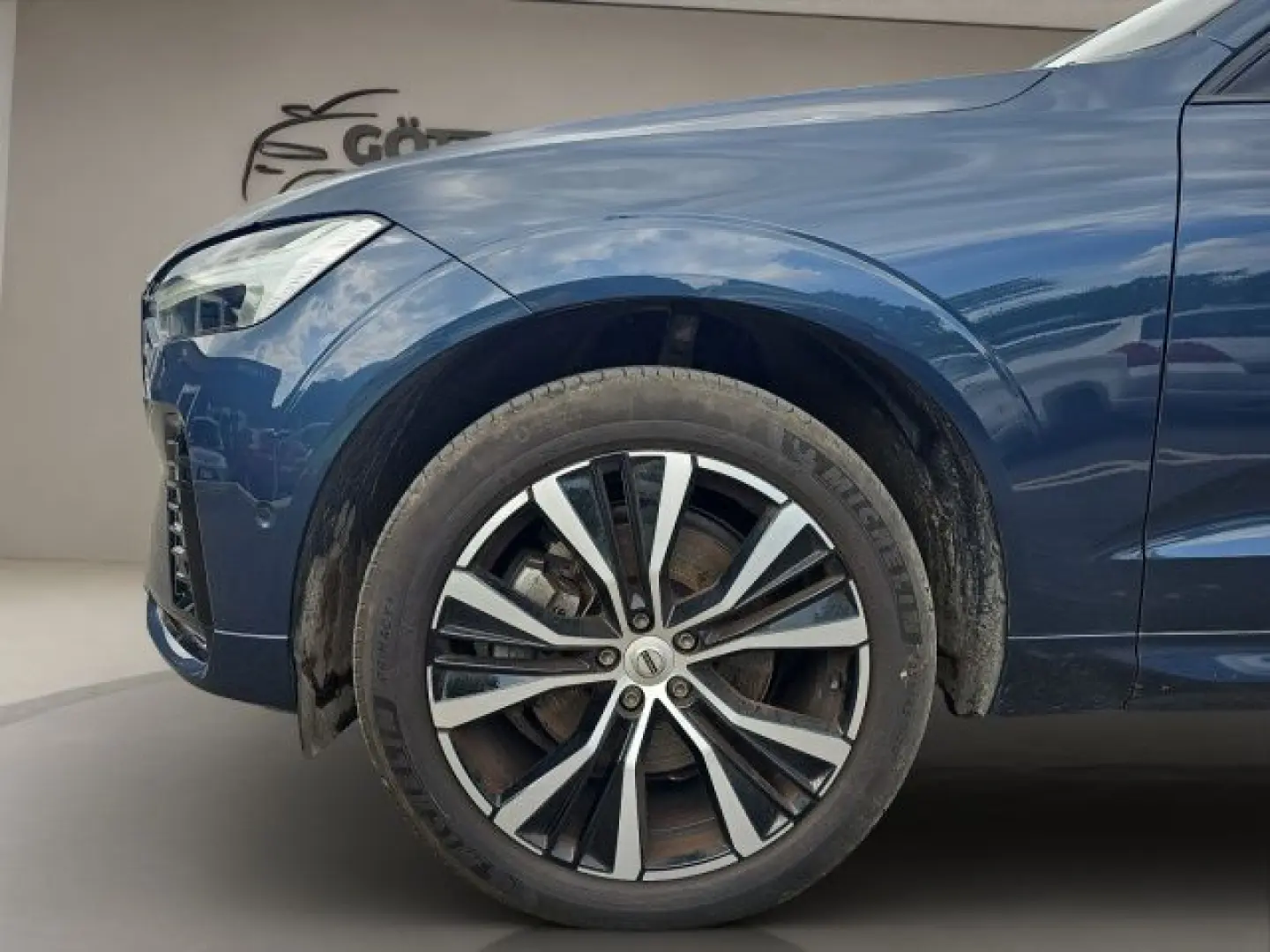 XC60 B5  AWD Ultimate Dark AHK NAVI 360° STANDH
