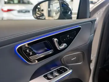 Mercedes-Benz GLC 300 d SUV 4M AMG Line