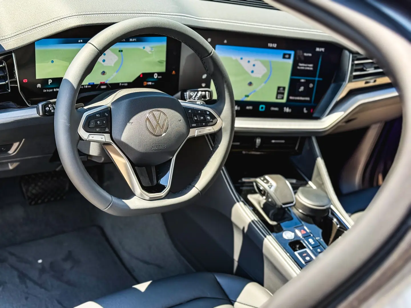 Noul Touareg Style V6 TDI 231CP DSG 4Motion - PE STOC