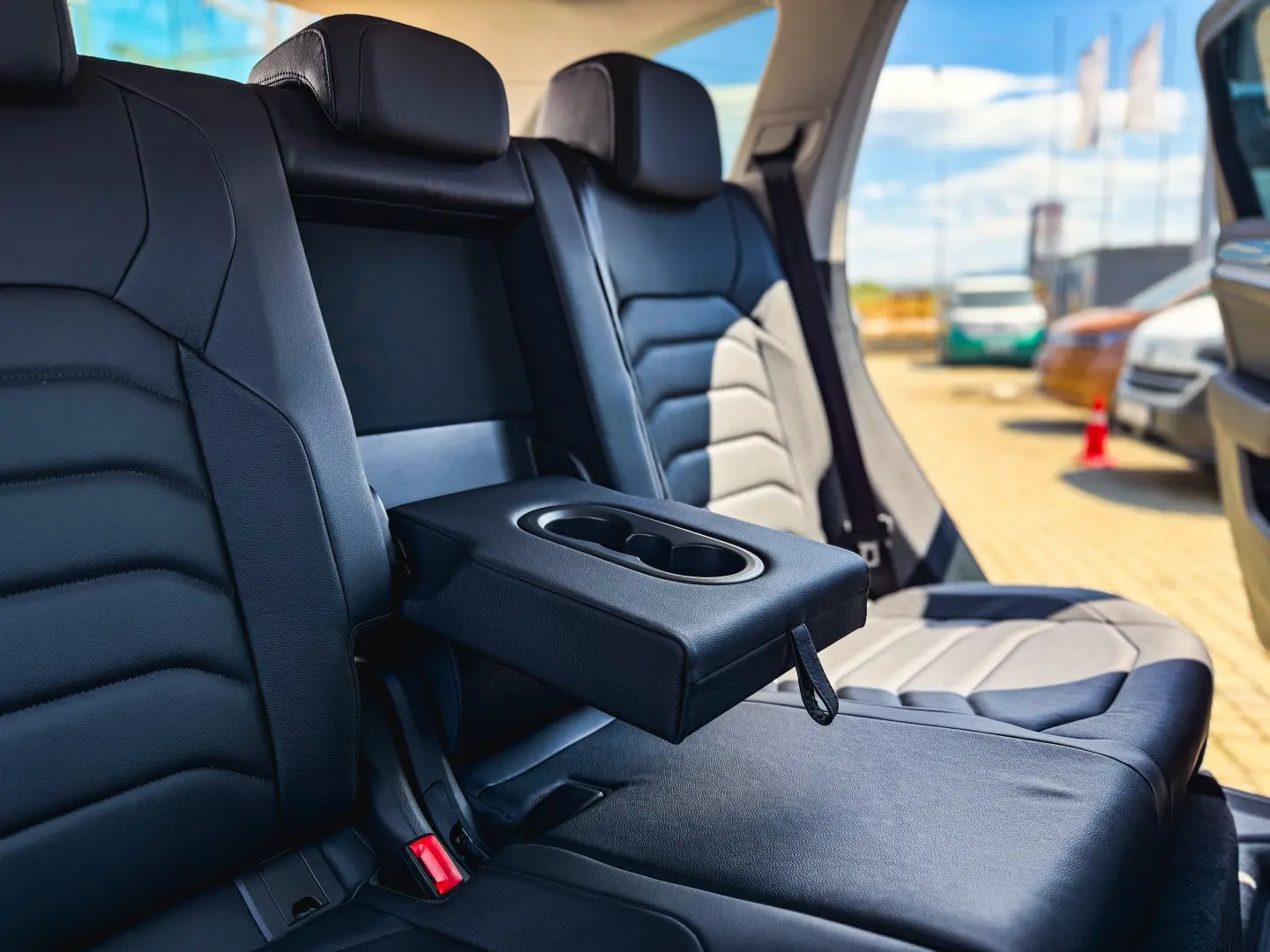 Noul Touareg Style V6 TDI 231CP DSG 4Motion - PE STOC