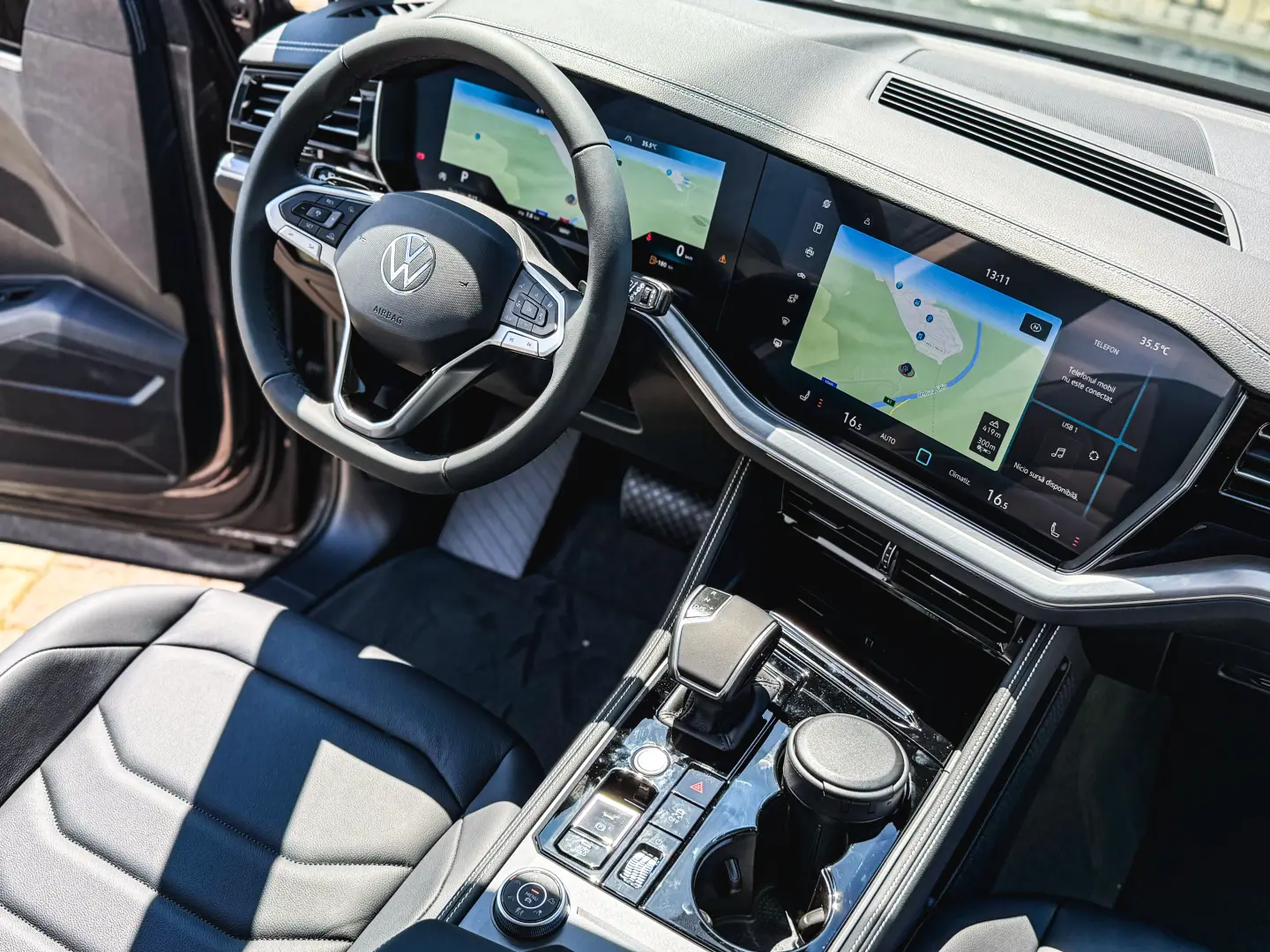 Noul Touareg Style V6 TDI 231CP DSG 4Motion - PE STOC