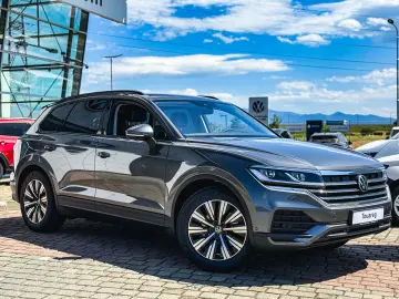 Noul Touareg Style V6 TDI 231CP DSG 4Motion - PE STOC
