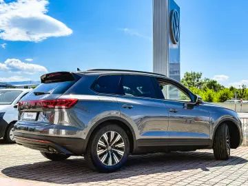 Noul Touareg Style V6 TDI 231CP DSG 4Motion - PE STOC
