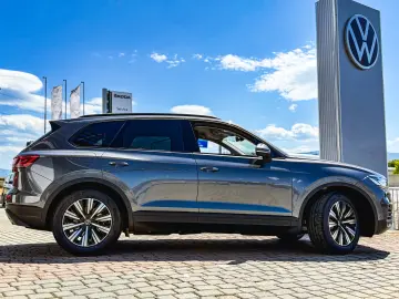 Noul Touareg Style V6 TDI 231CP DSG 4Motion - PE STOC